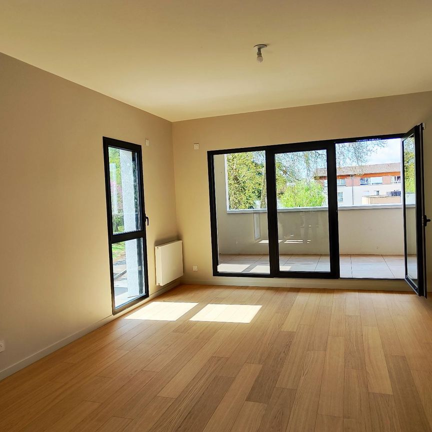 Location Appartement 2 pièces 55m² POITIERS 86000 - Photo 1