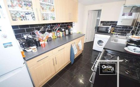 |ref: |, Middle Street, Southampton, SO14 - Photo 4