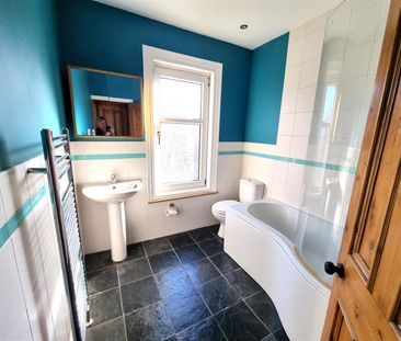 South End Grove, Leeds - Photo 3