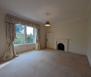 5 bedroom detached house to rent - Photo 2
