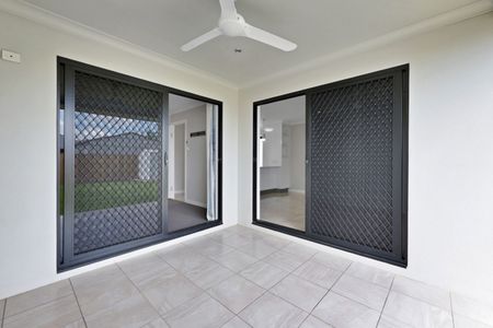 Stylish, Low-Maintenance 3-Bedroom Home - Photo 5