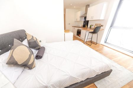 Studio to rent - Photo 5