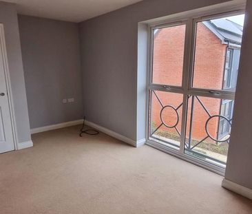 3 bedroom end of terrace house to rent - Photo 2