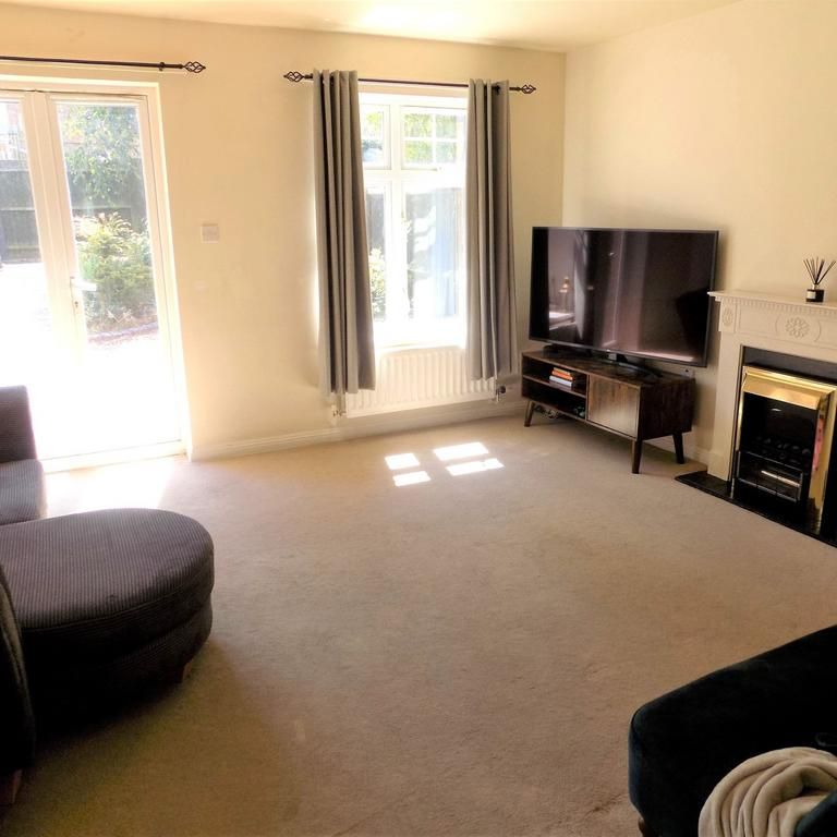 2 bedroom terraced house to rent - Photo 1