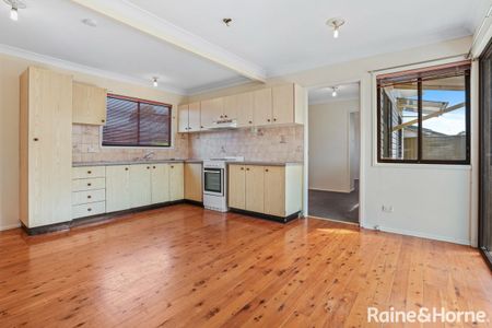 4B Daley Place, Fairfield West, NSW 2165 - Photo 5