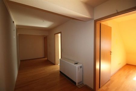 gemütliche Dachgeschoß-maisonette-Wohnung mit Einbauküche im beliebten Zentrum!! - Foto 5