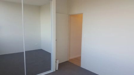 “Modern Apartment for rent I Contact Cassandra for inspection - 0416 100 315” - Photo 2