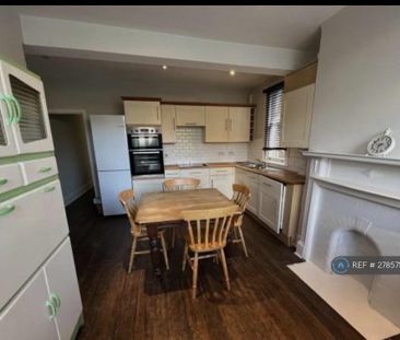 2 bedroom maisonette to rent - Photo 3