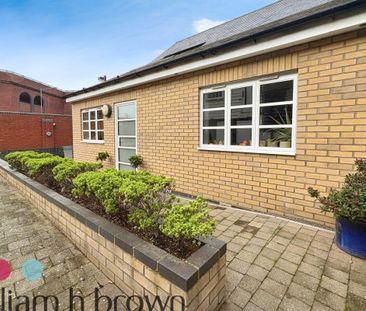 High Street, BRAINTREE - Photo 5