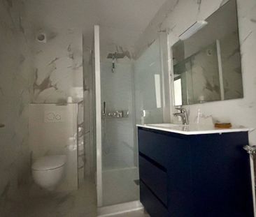 ST LAURENT DU VAR - GARE - STUDIO MEUBLE - - Photo 4