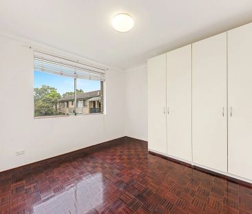 2/83 Burns Bay Road, Lane Cove. - Photo 1