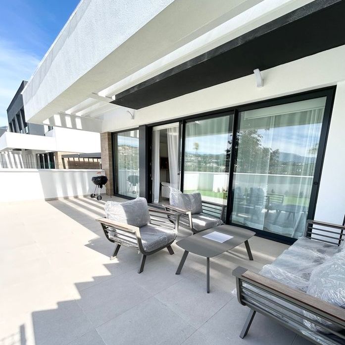 Alquiler de chalet adosado en Calle Amatista, 7 - Photo 1