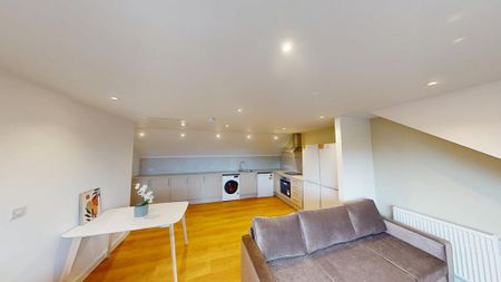 5 bedroom apartment to rent - Photo 2