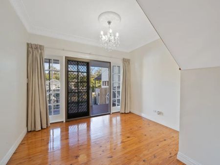 “Be Prepared - You're Going to Fall In Love” - Photo 5