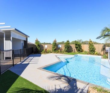 Near new townhouses, full AC and pool - Photo 5