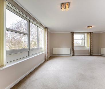 Heathside, Weybridge, Surrey, KT13 flat to rent - Photo 3