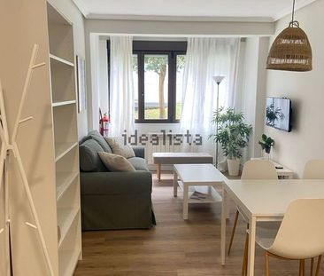 Alquiler de piso en Grupo los Pinares, 2 a - Foto 2