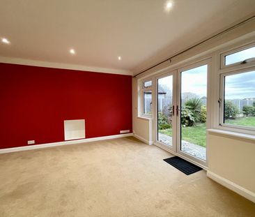 Samuels Drive, Thorpe Bay, Essex, SS1 3PR - Photo 4