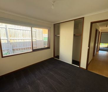 6 Melissa Court, Hampton Park VIC - Photo 6