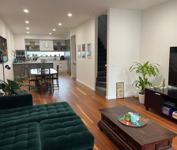 Springvale - Photo 2