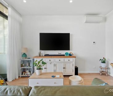 ONE BEDROOM PLUS MULTI PURPOSE ROOM & POOL - HEART OF KIRRA - Photo 2