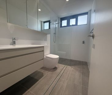 Brand New Contemporary Three-Level Townhouse with Multiple Living Z... - Photo 3