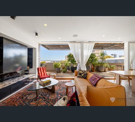 10/10 Orwell Street, Potts Point, NSW 2011 - Photo 2