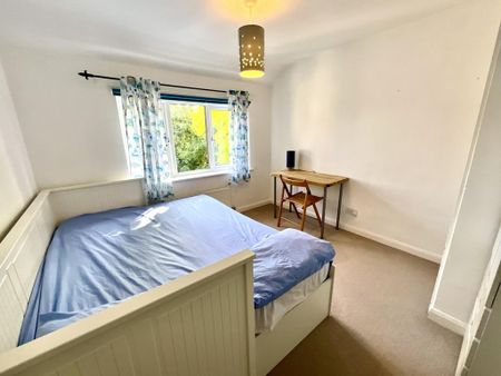 3 bedroom semi-detached house to rent - Photo 2