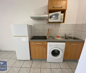 Location Appartement 1 pièce 25m² ST DENIS 97400 - Photo 3