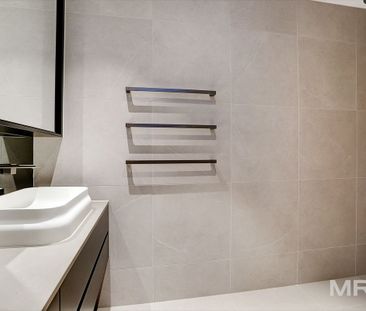 11/10 Boundary Street, South Melbourne - Photo 2