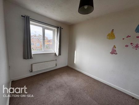 3 bedroom semi-detached house to rent - Photo 4