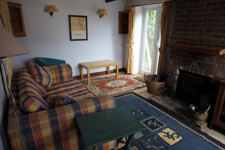 2 bedroom terraced house to rent - Photo 2