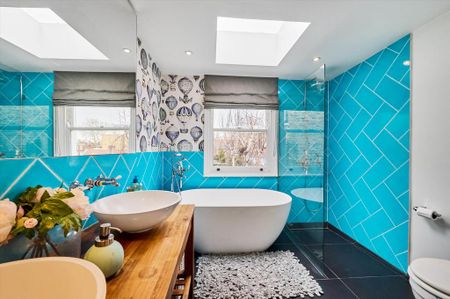 4 bedroom terraced house to rent - Photo 4