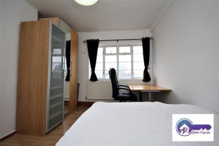 3 Bedroom Flat To Rent - Photo 4