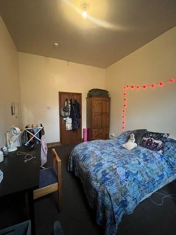 3 Kensington Terrace, Leeds, LS6 1BE - Photo 3