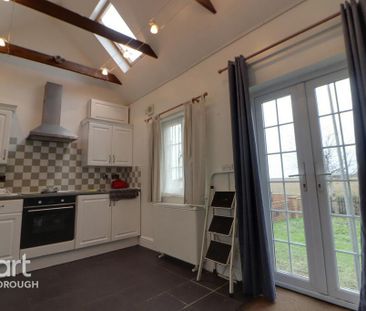 3 bedroom semi-detached house to rent - Photo 6