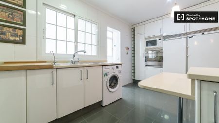 valencia, Valencian Community 46010 - Photo 5