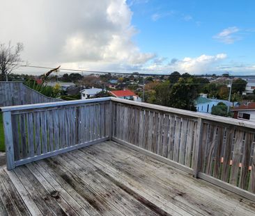 90 Mangorei Road, Strandon, New Plymouth - Photo 3