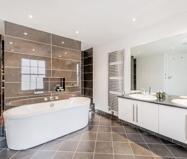 5 bedroom terraced house to rent - Photo 4