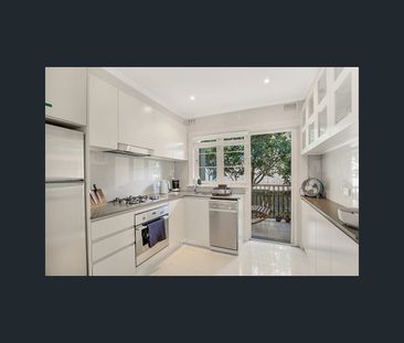 2/7 Spruson Street, Neutral Bay, NSW 2089 - Photo 4