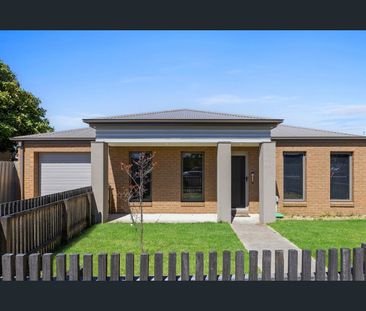 MODERN TWO BEDROOM UNIT - Photo 6