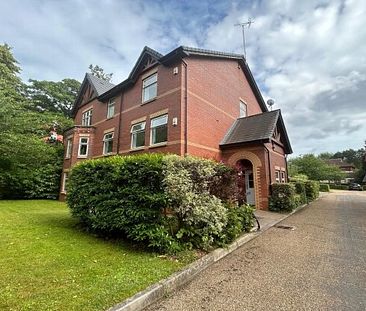 Flat 4 Grosvenor Court, L18 - Photo 1