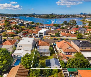 10 Elphinstone Street, Cabarita NSW 2137 - House For Rent | Domain - Photo 5