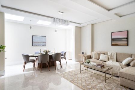 4 bedroom townhouse to rent - Photo 2