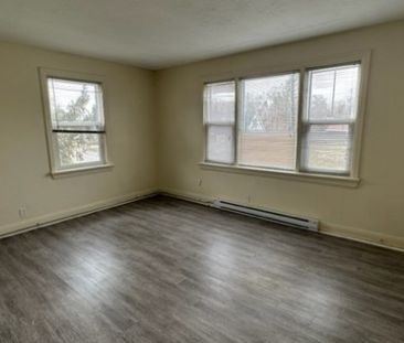 118 St. Vincent #1 Barrie | $1495 per month | Plus Hydro - Photo 2