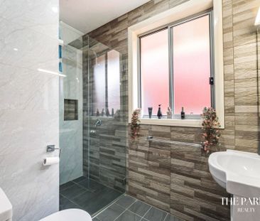 Street Facing Granny Flat - Photo 3