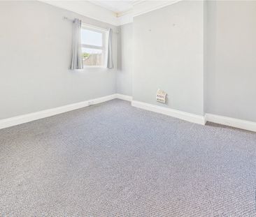 Sea View Avenue, Plymouth, Devon, PL4 - Photo 2