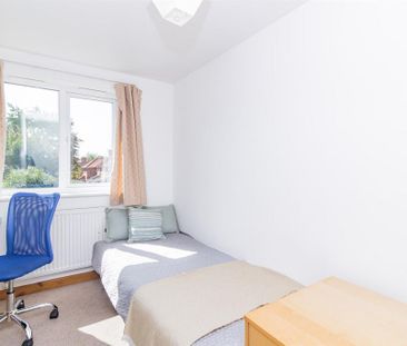 5 bedroom detached house to rent - Photo 5