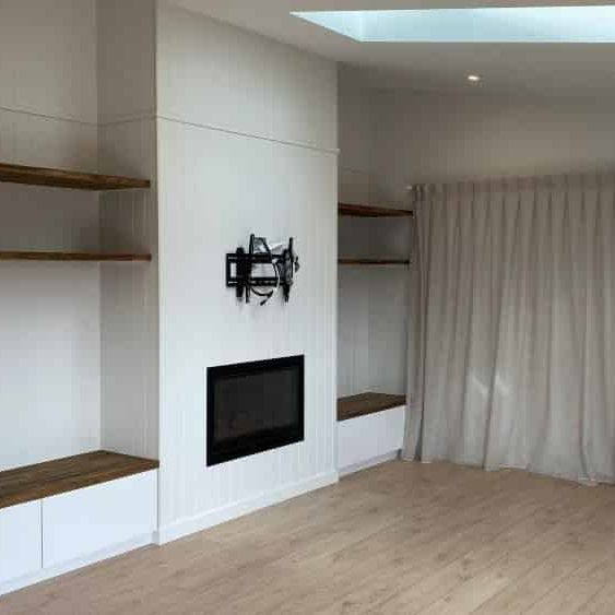 Beautifully designed Lake Hawea Rental - Photo 1