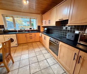 42 Drumard Drive, Lisburn, BT28 2HY - Photo 1